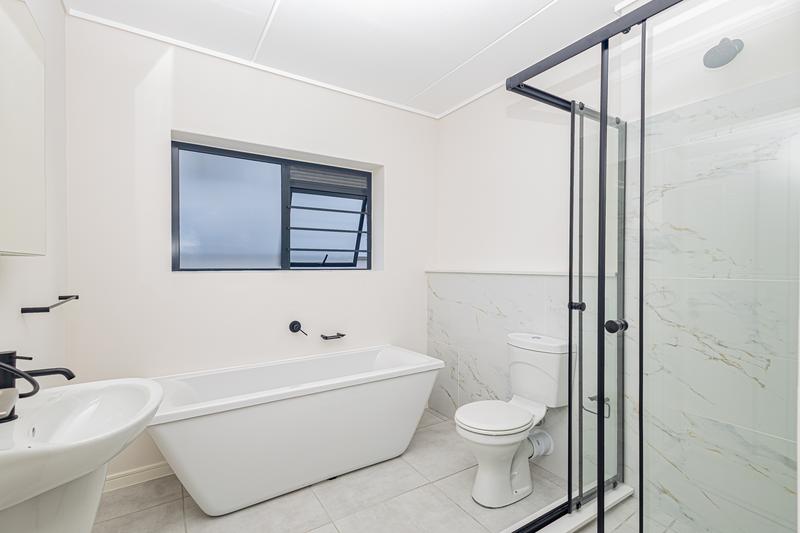 To Let 3 Bedroom Property for Rent in Sandown Western Cape